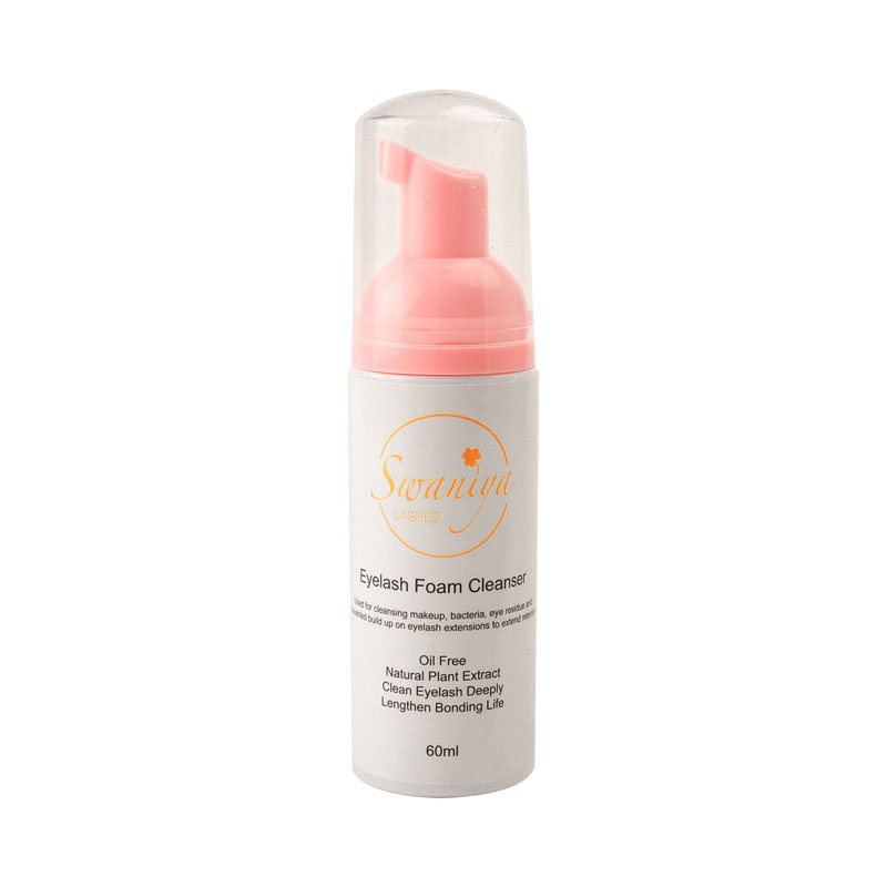 Swaniya® revolusjonerer rensing av øyesminke: Lash Foam Cleanser fjerner enkelt alle øyesminke